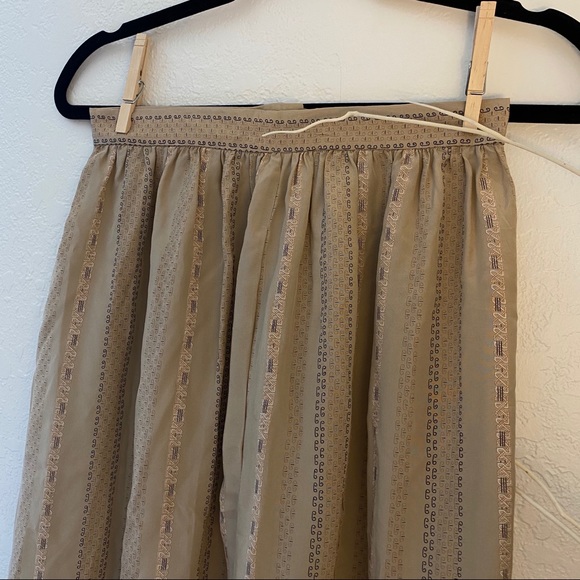 VINTAGE High Waisted Silky Skirt - Picture 4 of 10